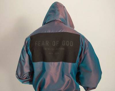 Fear of God バックロゴ