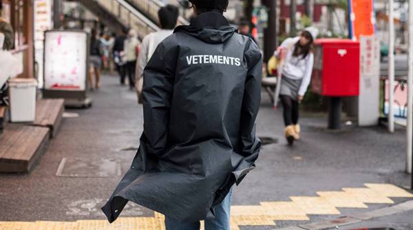 vetements レインコート ヴェトモン-hybridautomotive.com