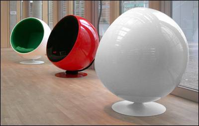  Ball Chair（ボール・チェア） 1963年